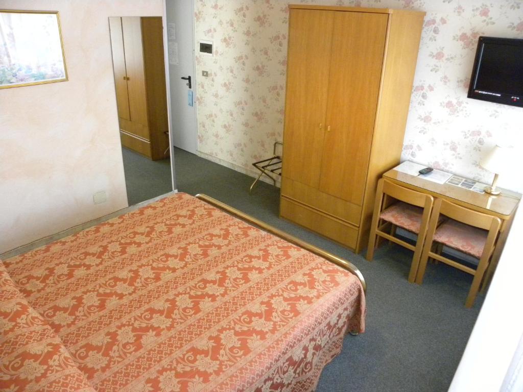 Hotel Rosengarten Pavía Habitación foto